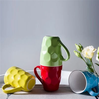 Tasse à café colorée